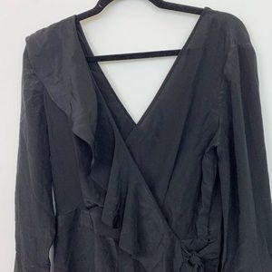 Diane Von Furstenberg Silk Romper size 4 solid black long sleeved shorts